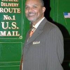 Meet your Posher, Larry